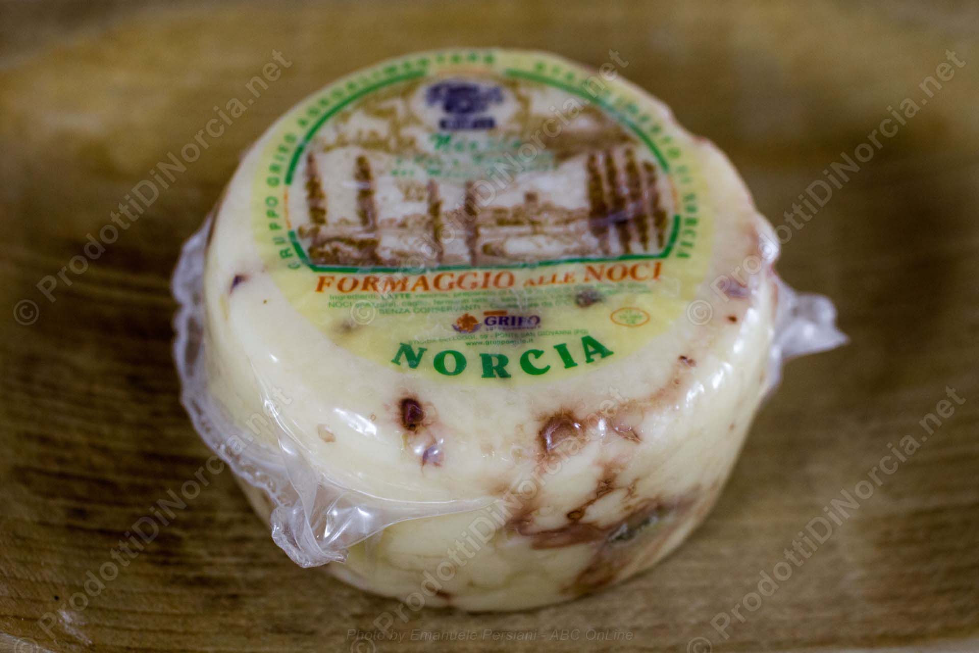 Formaggio alla Noci di Norcia