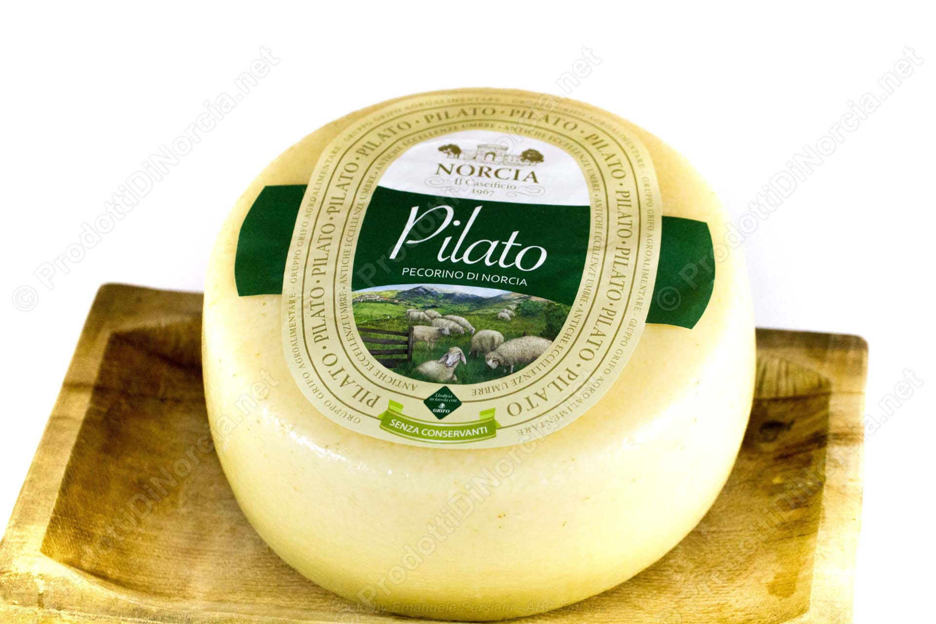 Pecorino Pilato di Norcia fresco